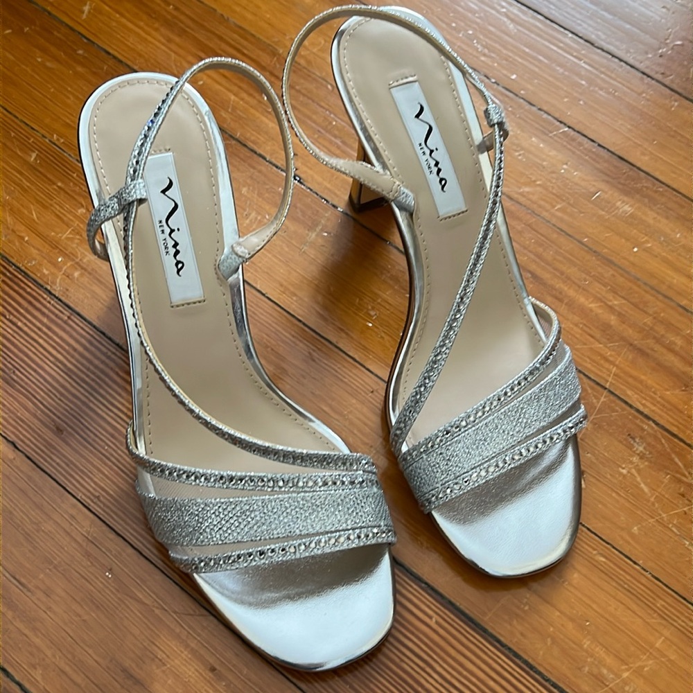 Beautiful new sliver heels